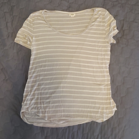 Two ultrasoft t-shirts sz sm - Picture 2 of 5